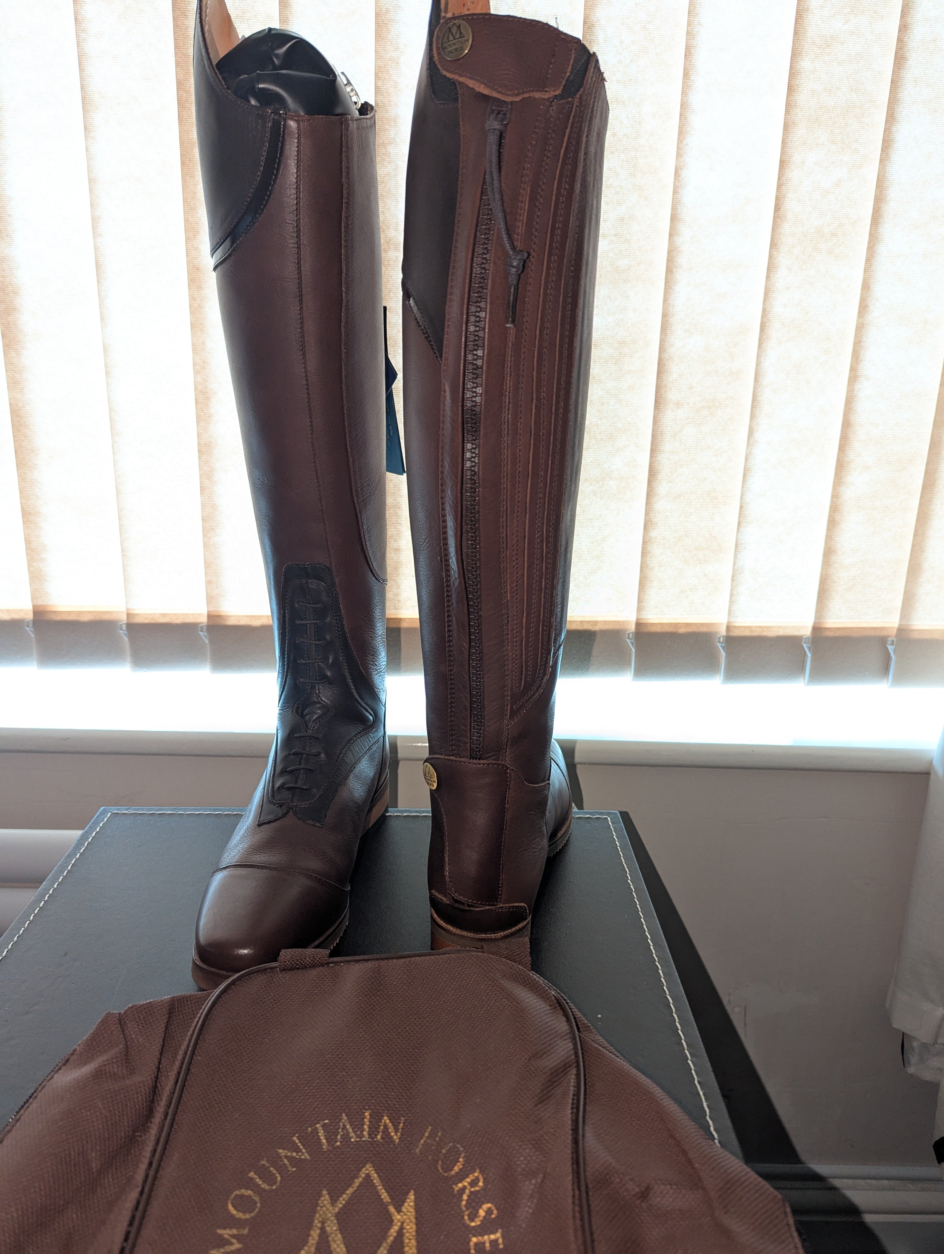 Mountain Horse Sovereign High Rider R/R