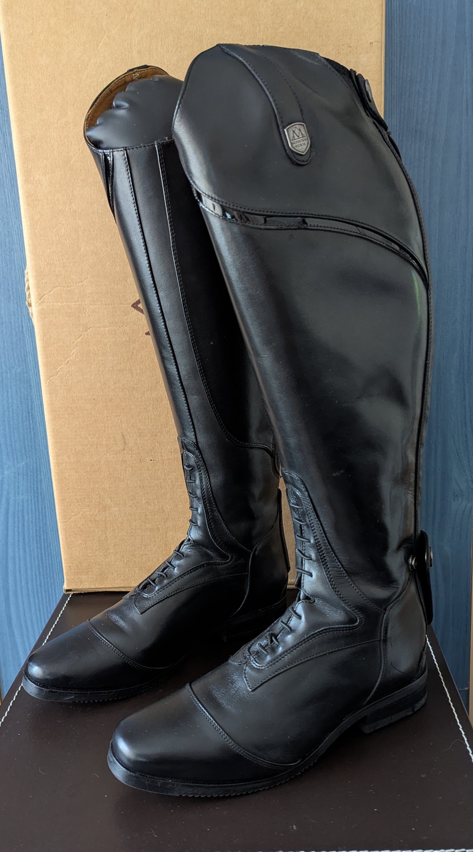 Mountain Horse Sovereign High Rider