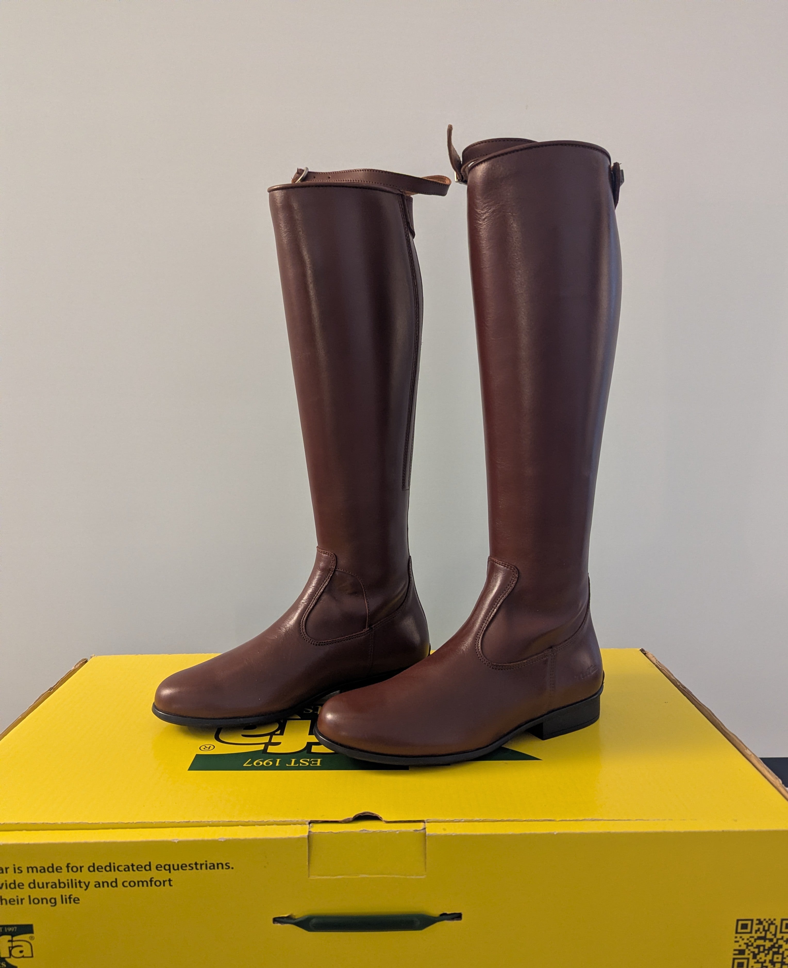 Tuffa Boots - Showtime Standard