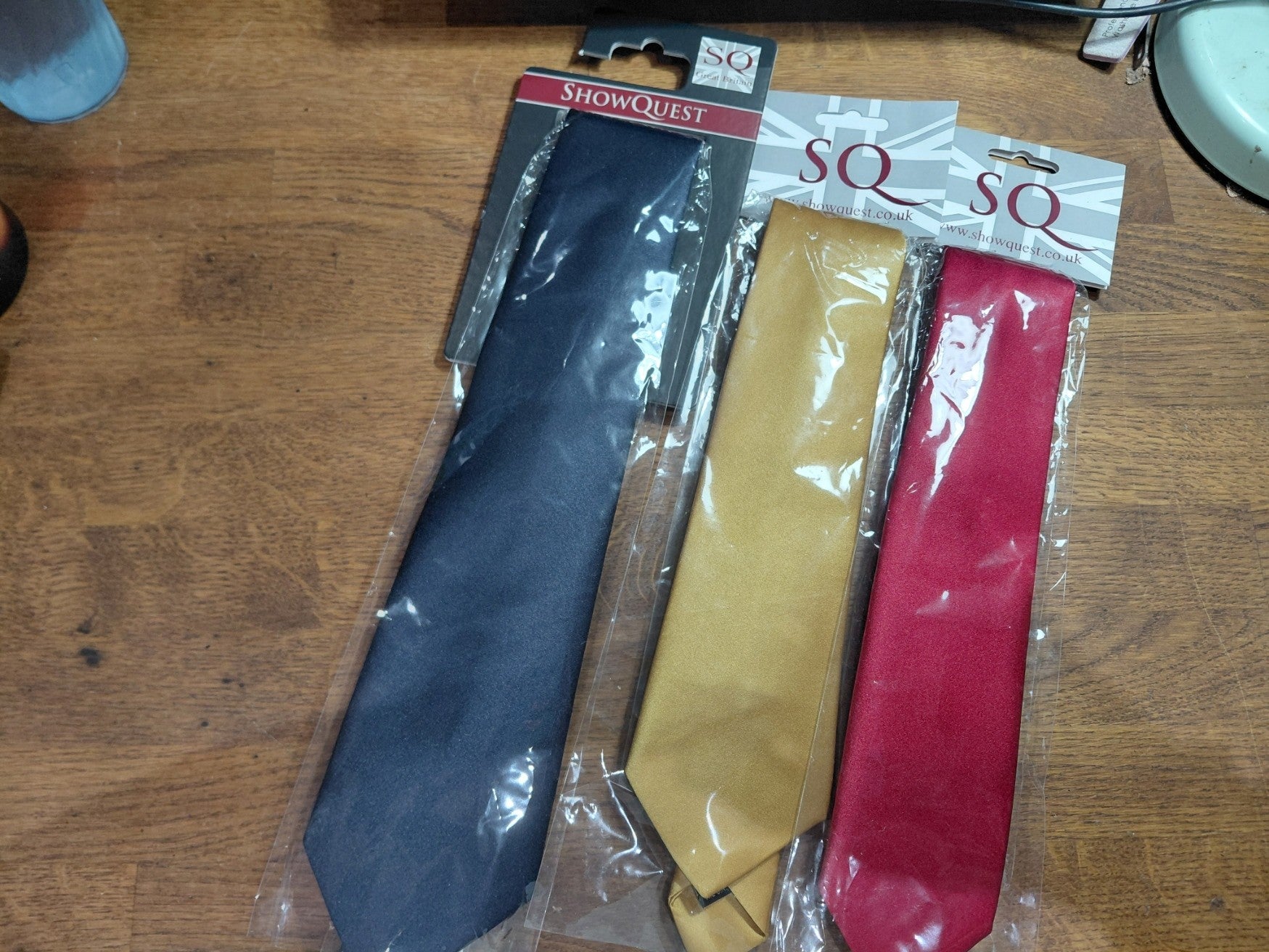 ShowQuest Junior Tie